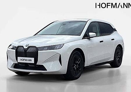 BMW iX xDrive45 5 Türen