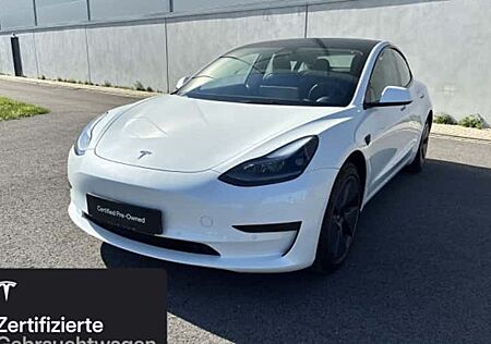 Tesla Model 3 Hinterradantrieb RWD 4 Türen