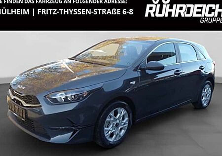 Kia Cee'd 1.5 T-GDI DCT Vision 5 Türen