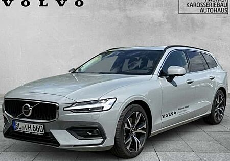 Volvo V60 B4 DCT Core 5 Türen