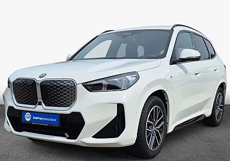 BMW iX1 eDrive20 5 Türen