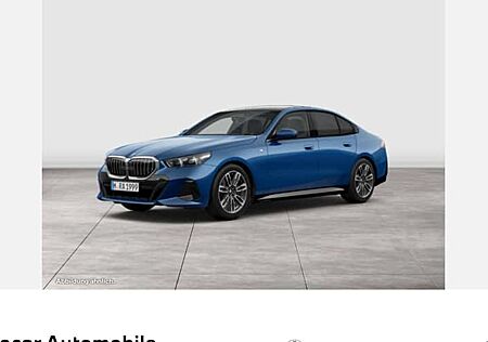 BMW 5er 540d xDrive Touring A 5 Türen