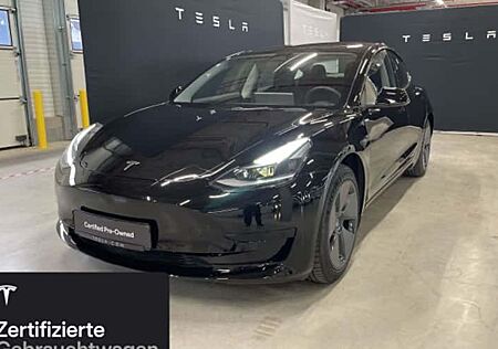 Tesla Model 3 Hinterradantrieb RWD 4 Türen