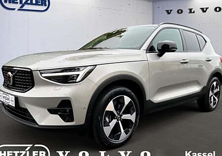 Volvo XC 40 B3 Plus Dark DCT 5 Türen