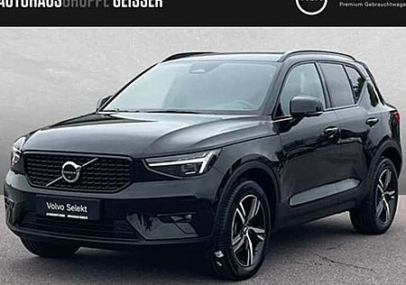Volvo XC 40 B3 Plus Dark DCT 5 Türen