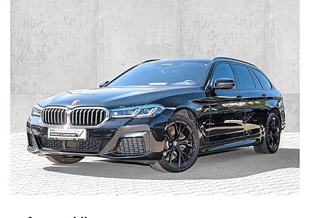 BMW 5er 520d xDrive Touring A 5 Türen