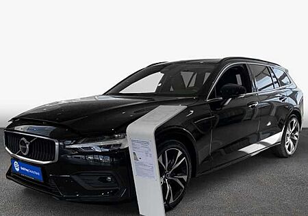 Volvo V60 B4 DCT Core 5 Türen