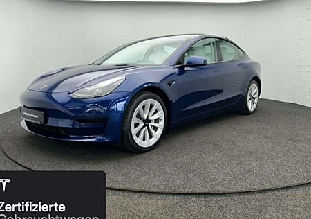 Tesla Model 3 Hinterradantrieb RWD 4 Türen