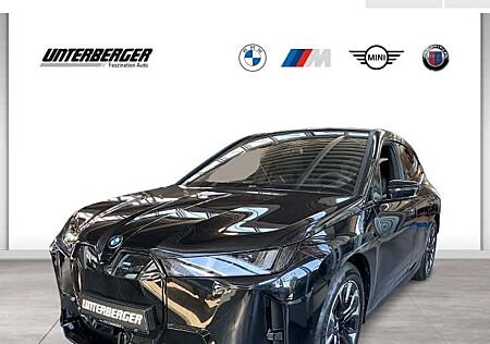 BMW iX xDrive45 5 Türen