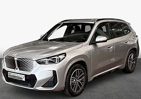 BMW iX1 xDrive30 5 Türen
