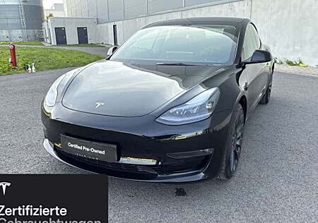 Tesla Model 3 Allradantrieb mit Dualmotor Performance 4 Türen