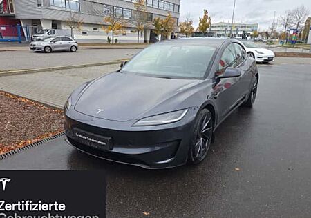 Tesla Model 3 Allradantrieb mit Dualmotor Performance 4 Türen