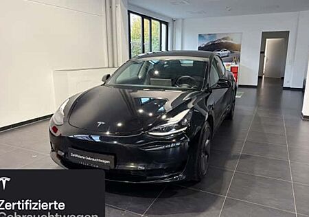 Tesla Model 3 Hinterradantrieb RWD 4 Türen