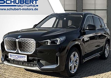 BMW iX1 eDrive20 5 Türen