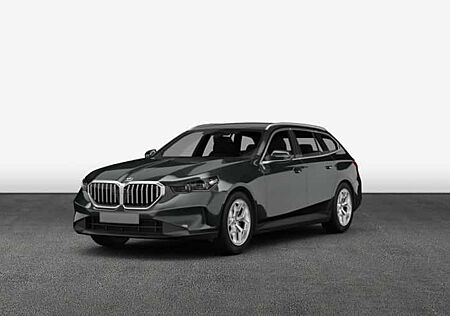 BMW 5er 540d xDrive Touring A 5 Türen