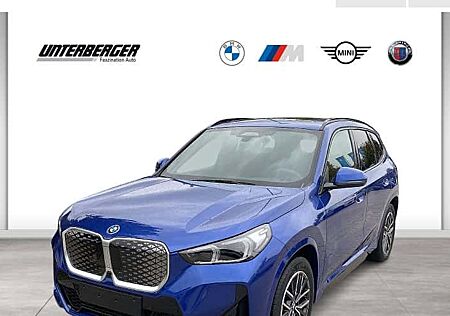 BMW iX1 xDrive30 5 Türen