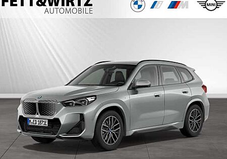 BMW iX1 eDrive20 5 Türen