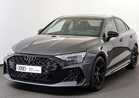 Audi RS3 2.5 TFSI S tronic quattro 4 Türen