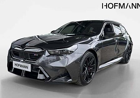 BMW M5 Plug-In Hybrid Touring xDrive A 5 Türen