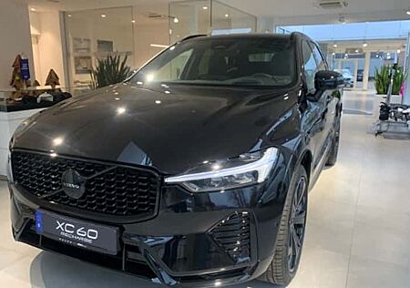 Volvo XC 60 T6 Plug-in H AWD Plus Black Edition Auto 5 Türen