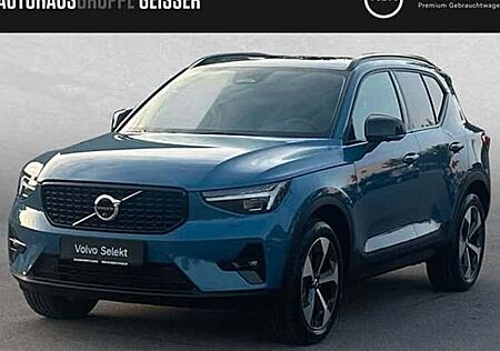 Volvo XC 40 B3 Ultra Dark DCT 5 Türen