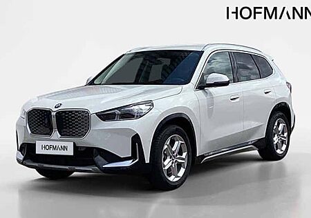 BMW iX1 xDrive30 5 Türen