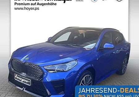 BMW iX2 xDrive30 5 Türen