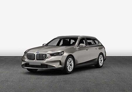 BMW i5 eDrive40 Touring 5 Türen