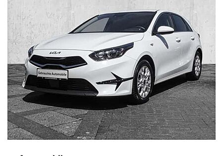 Kia Cee'd 1.5 T-GDI DCT Vision 5 Türen