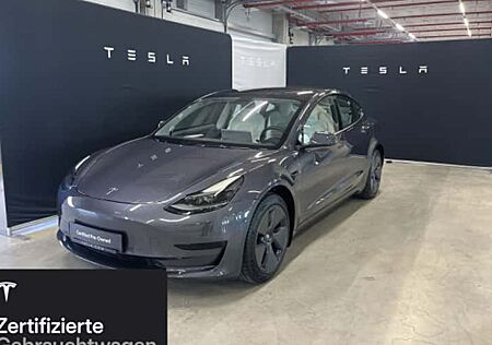 Tesla Model 3 Hinterradantrieb RWD 4 Türen