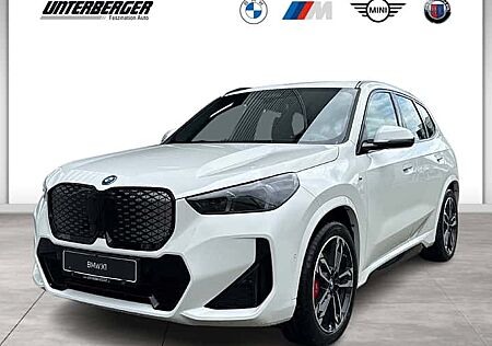 BMW iX1 xDrive30 5 Türen