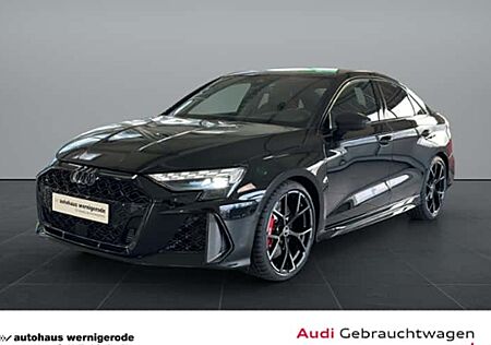 Audi RS3 2.5 TFSI S tronic quattro 4 Türen