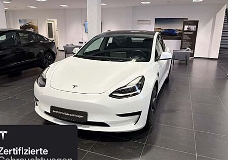 Tesla Model 3 Hinterradantrieb RWD 4 Türen