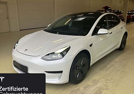 Tesla Model 3 Hinterradantrieb RWD 4 Türen