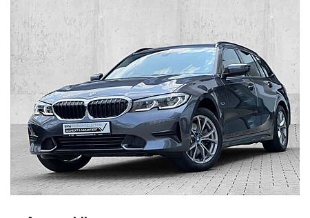 BMW 3er 320e xDrive Touring Sport Line Automatic 5 Türen