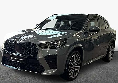 BMW X2 sDrive20i Steptronic DCT 5 Türen
