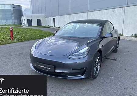 Tesla Model 3 Hinterradantrieb RWD Long Range 4 Türen