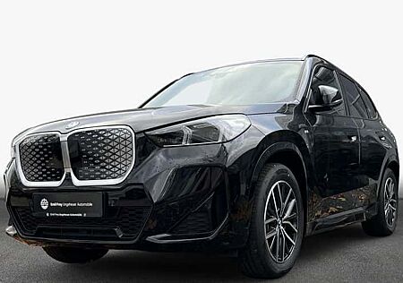 BMW iX1 xDrive30 5 Türen