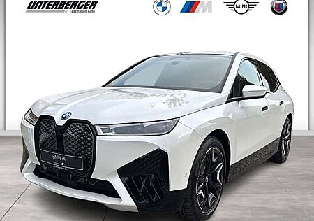 BMW iX xDrive50 5 Türen