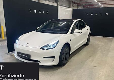 Tesla Model 3 Hinterradantrieb RWD 4 Türen