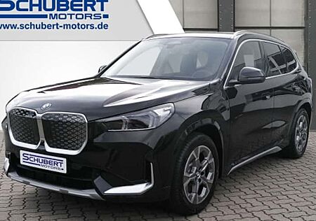 BMW iX1 xDrive30 5 Türen