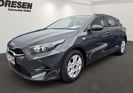 Kia Cee'd 1.5 T-GDI DCT Vision 5 Türen