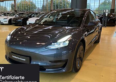 Tesla Model 3 Hinterradantrieb RWD 4 Türen