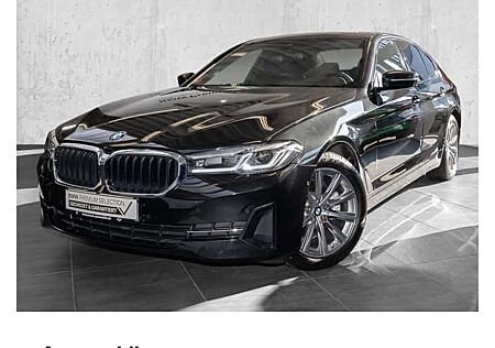 BMW 5er 520d xDrive A 4 Türen