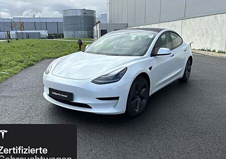 Tesla Model 3 Hinterradantrieb RWD 4 Türen