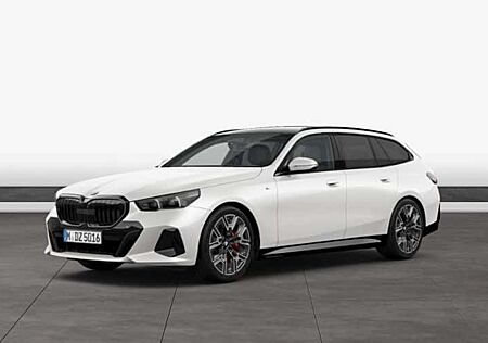 BMW 5er 540d xDrive Touring A 5 Türen