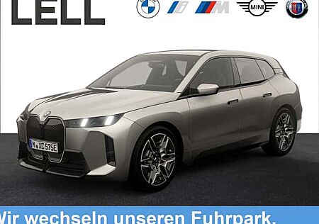 BMW iX xDrive45 5 Türen