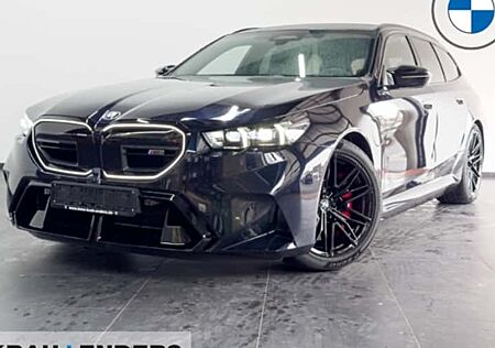 BMW M5 Plug-In Hybrid Touring xDrive A 5 Türen