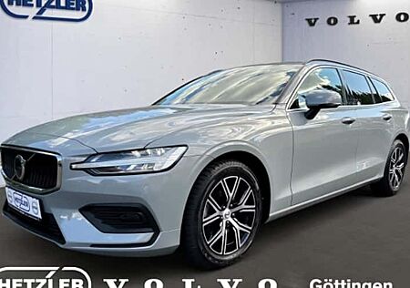Volvo V60 B4 DCT Core 5 Türen