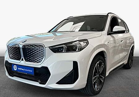 BMW iX1 xDrive30 5 Türen